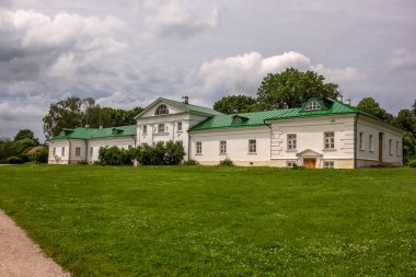 Yasnaya Polyana, Tula, Rusya - Haziran 2016. Leo Tolstoy 'un evi