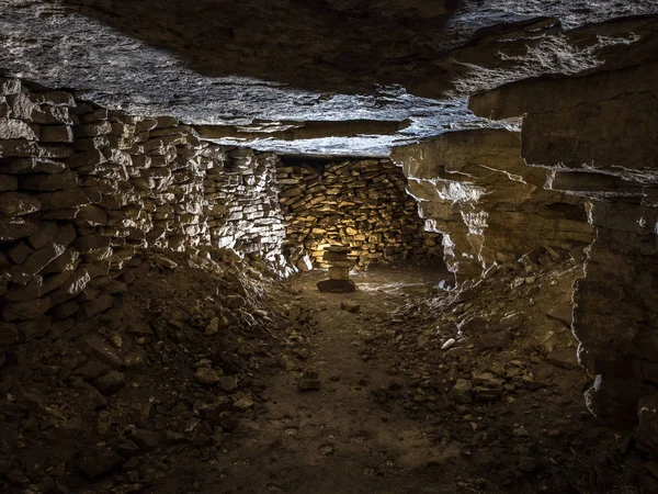 Una Galería Mina Piedra Caliza Abandonada — Foto de Stock