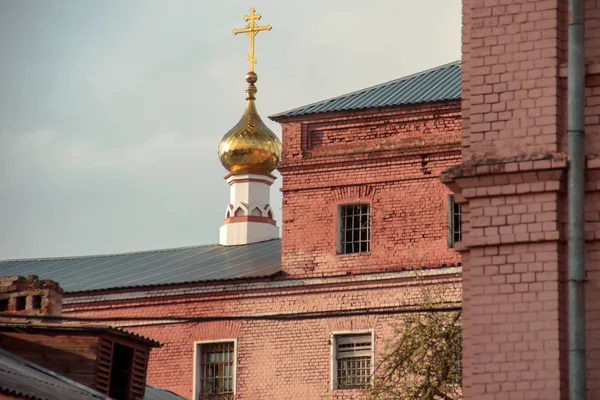 Golden Dome Ovanför Vladimir Central Fängelset — Stockfoto