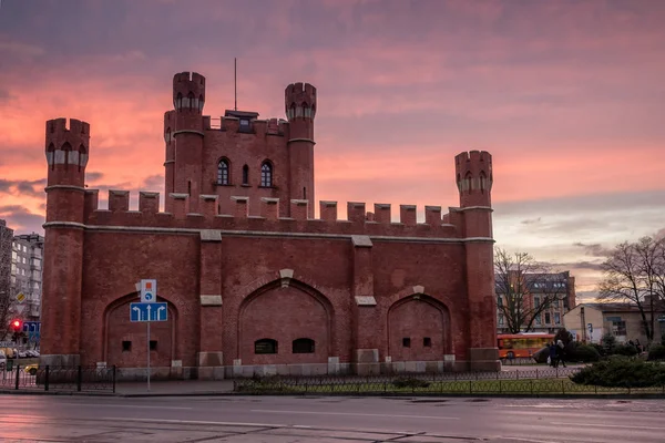 Kaliningrad, Rusya - Mayıs, 2018. Kralın Kapısı. Gün Batımı Görünümü.