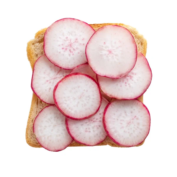 Toast Med Rädisor Isolerad Vit Bakgrund — Stockfoto