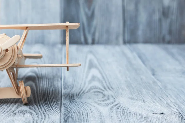 ahşap arka plan uçakta yarısı.