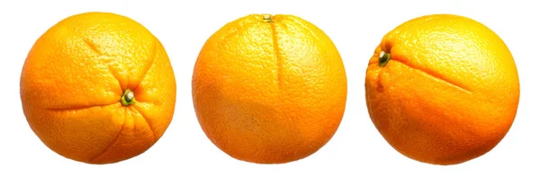 Група апельсинів ізольовані на білому тлі — стокове фото