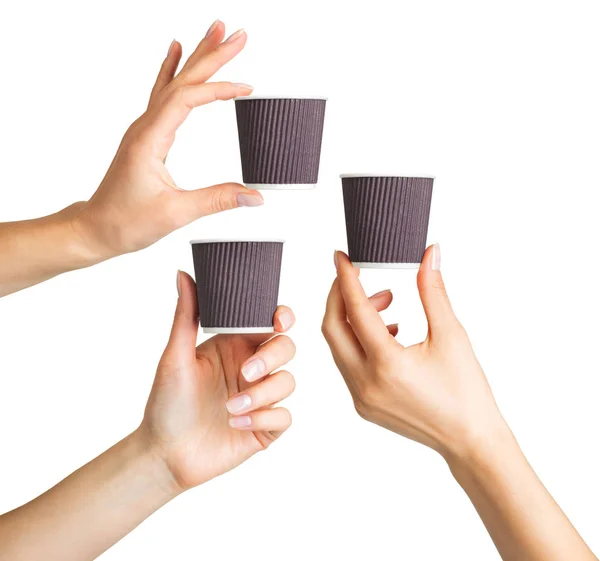 Conjunto de mulheres mãos segurando copo de bebida de papel de café — Fotografia de Stock