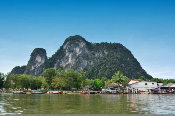 Koh Panyee / Panyee Adası