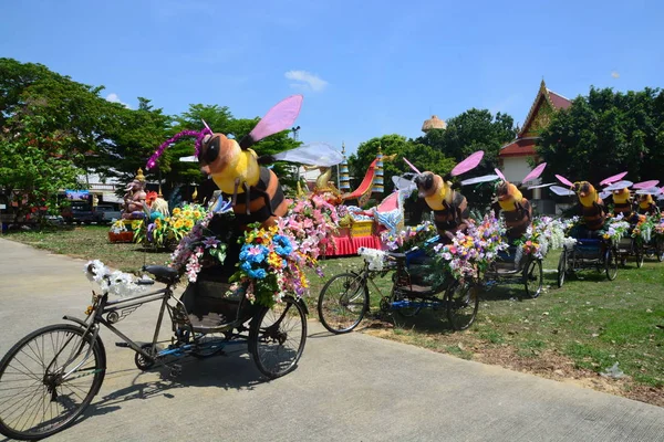 Songkran festival im thai-mon-stil — Stockfoto