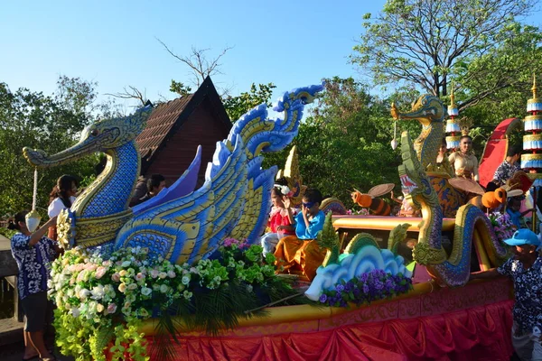 Songkran Festival in de Thai-Mon stijl — Stockfoto