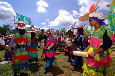 Phi Kon Nam Kültürel Chiang Khan içinde