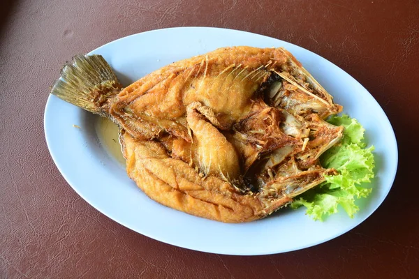 tatlı balık soslu kızarmış snapper balık