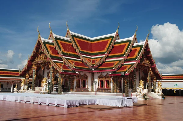 Wat Phra şu Choeng dostum