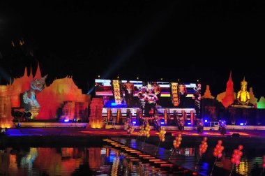 Buda Thamaracha Işık ve ses