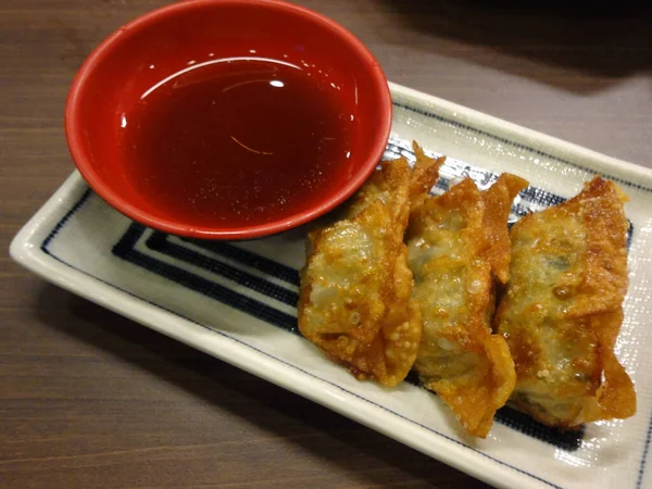 Gyoza Dumplings Fritos Japoneses Nota Seleccionar Enfoque Con Poca Profundidad —  Fotos de Stock