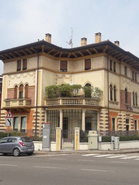 Verona sreets biri, Temmuz 2018, telefon Samsung J7 kamera 