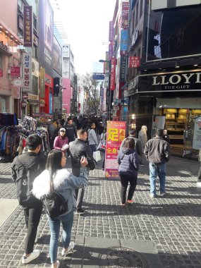 Seul sokak, Nisan 2019, telefon Sumsung J7 kamera