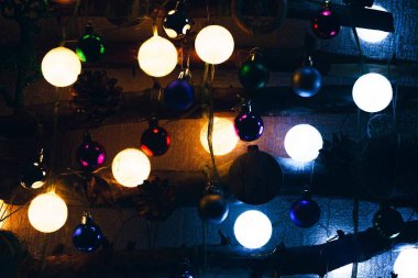 Madalyalı Noel ağacı.