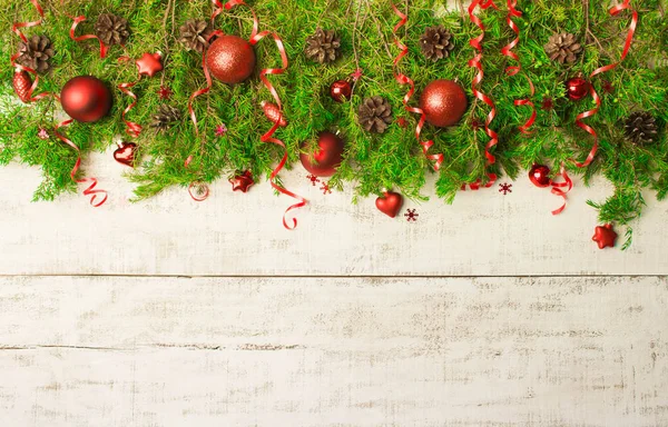 Weihnachten Oder Neujahr Hintergrund Tannenzweige Spielzeug Dekoration Kopierraum — Stockfoto