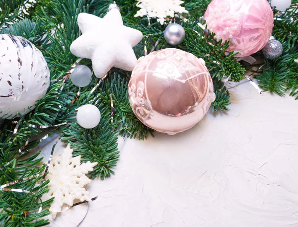 Різдвяний Або Новорічний Фон Гілки Ялинки Скляні Кульки Прикраси Місце — стокове фото