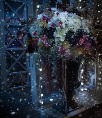 Festival dekorasyon - Noel çelenk ile çiçekli buket 