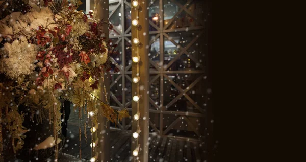 Festival dekorasyon - Noel çelenk ile çiçekli buket 