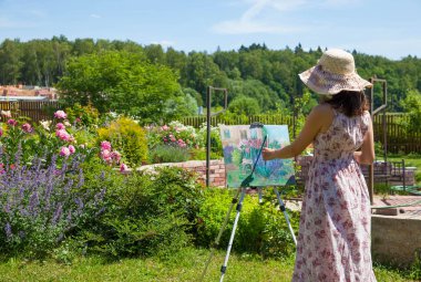 yaz bahçesinde şapka çizim resim kadın kısmi görünümü