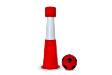 Vuvuzela kırmızı beyaz tezahürat futbolseverleri destek trompet beyaz bir arka plan üzerinde alternatif.