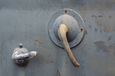 Araba kapı kolu ile pas yüzey, eski araba kilidi