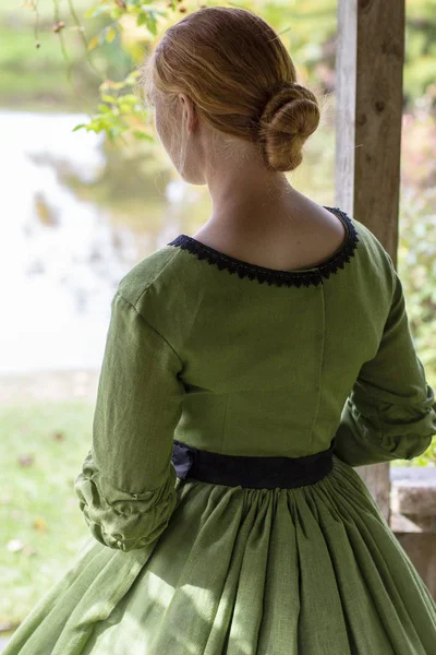 Mujer Victoriana Vestido Verde — Foto de Stock