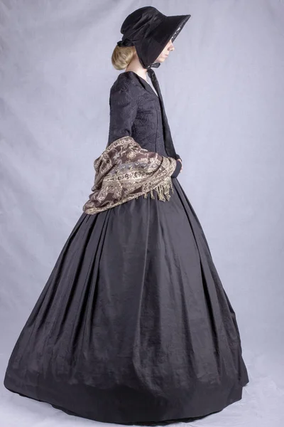 Mujer Victoriana Conjunto Negro — Foto de Stock