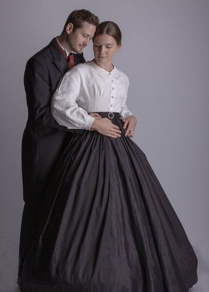 Викторианская влюбленная пара
