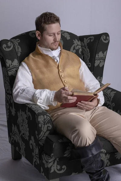 Regency Gentleman Sedící Křesle — Stock fotografie