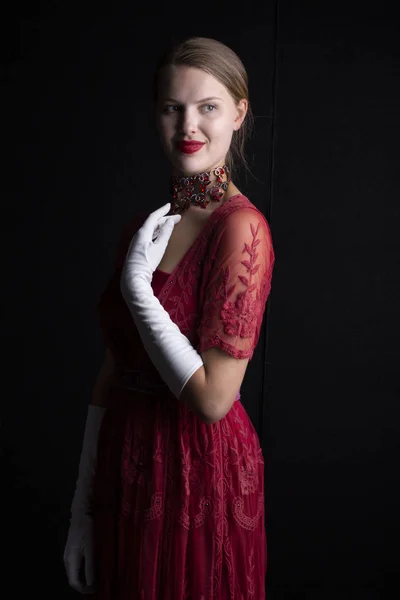 Mujer Vestido Rojo Principios Del Siglo — Foto de Stock