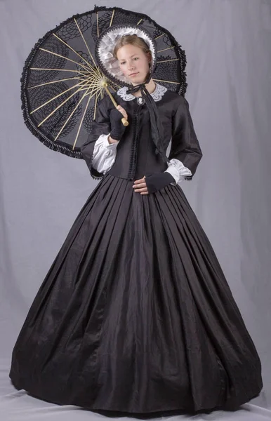 Mujer Victoriana Conjunto Negro — Foto de Stock