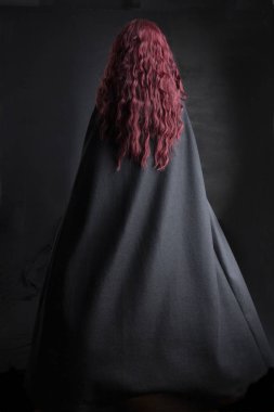 Fantezi / büyücülük türünde mistik kadın pozlar