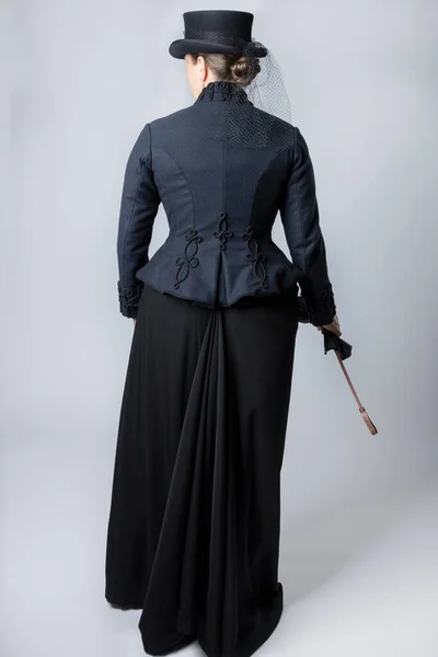 Viktorya Dönemi Binicilik Kıyafeti Giyen Elinde Kırbaç Tutan Orta Yaşlı — Stok fotoğraf