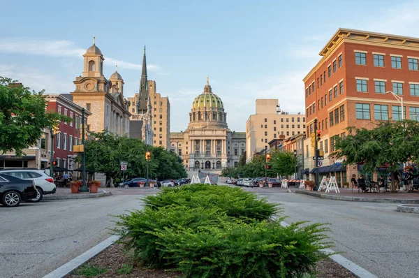 Guardando Fondo Alla Strada Alla Capitale Dello Stato Harrisburg — Foto Stock