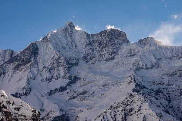 Belleza de los picos de nieve — Foto de Stock