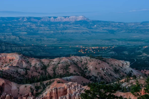 Parque Nacional Bryce Canyon à noite — Fotografia de Stock