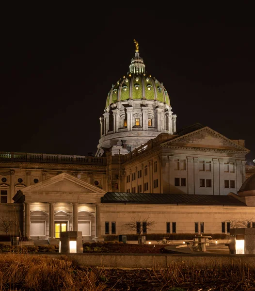 Harrisburgh Capitale di Stato di notte — Foto Stock