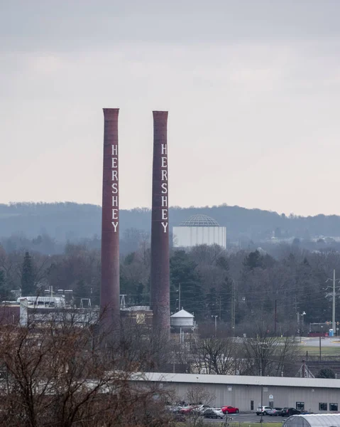 İkonik Hershey çikolata fabrikası Smokestacks