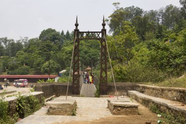 Demir Köprü'deki ler