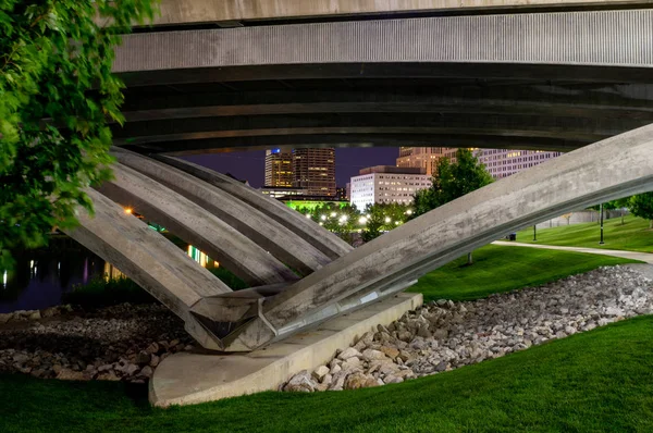 Abstract Bridge Supports — Stock Photo, Image