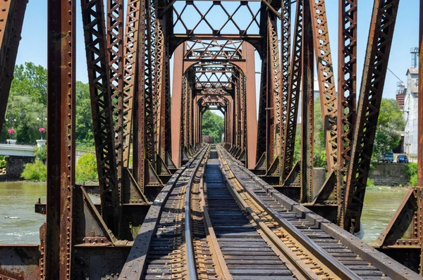 IJzeren structuur Railroad brug — Stockfoto