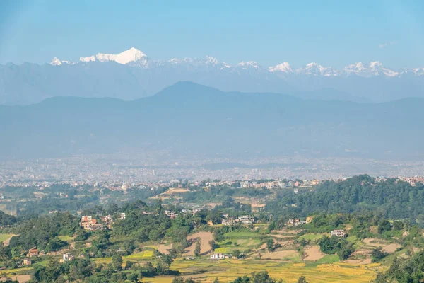 Katmandú y las montañas del Himalaya — Foto de Stock