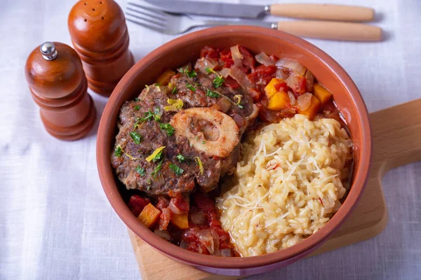 Ossobuco Veal Beef Shanks Saffron Risotto Milanese Gremolata Sauce Traditional — Stock Photo, Image