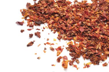 Beyaz izole ezilmiş kurutulmuş domates