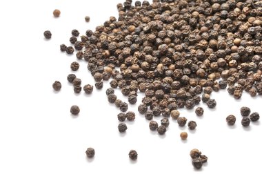 Karabiber bezelye, üzerinde beyaz izole