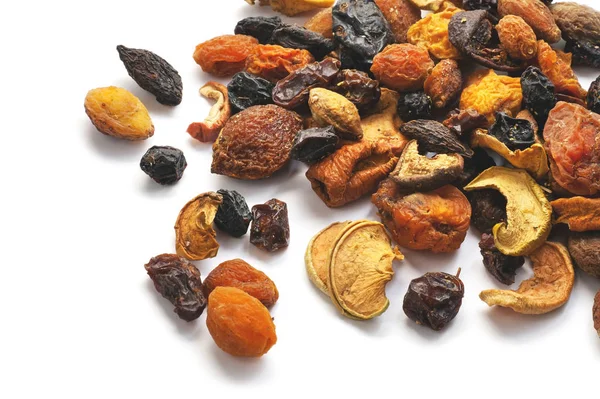 Komposto karışımı. Kuru meyve üzerinde beyaz izole.