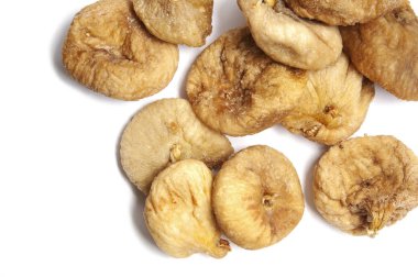 Beyaz arka plan üzerinde izole kuru incir