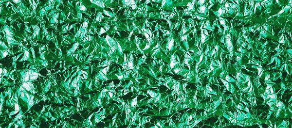 Antecedentes Crumpled Green Foil Panorama — Fotografia de Stock