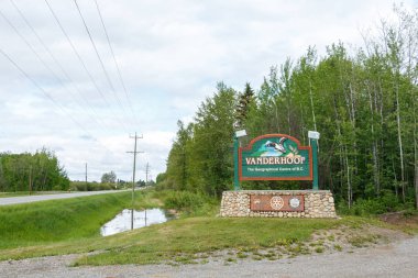 Vanderhoof, Kanada - 2018 yaklaşık: Vanderhoof işareti hoşgeldiniz